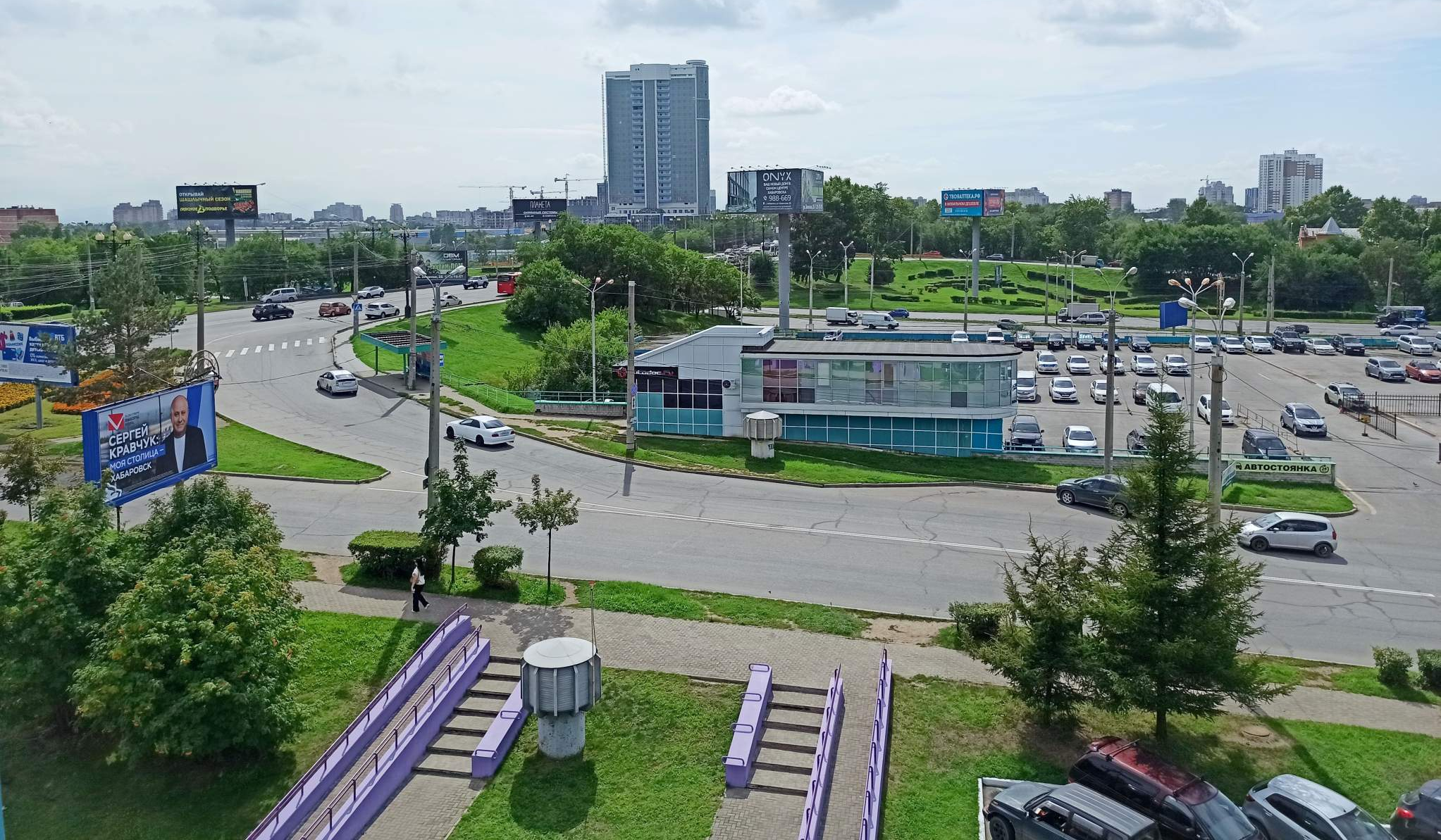 Сдам в аренду магазин 530 м.кв.