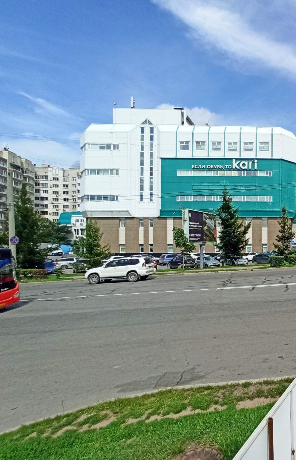 Сдам в аренду магазин 530 м.кв.