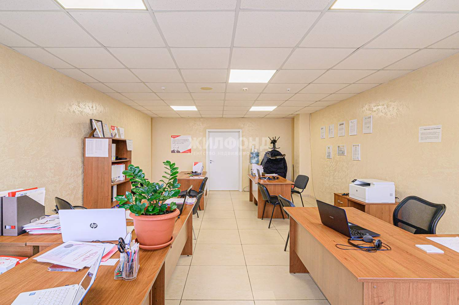 Продам офис 307 м.кв.