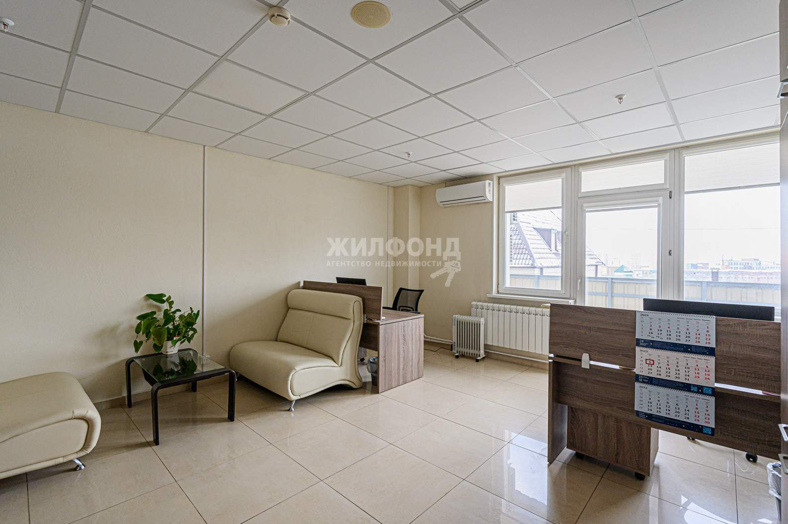 Продам офис 307 м.кв.