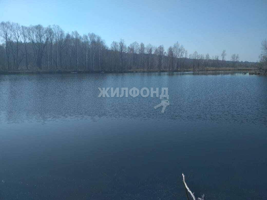 Продам земельный участок 943 м.кв.