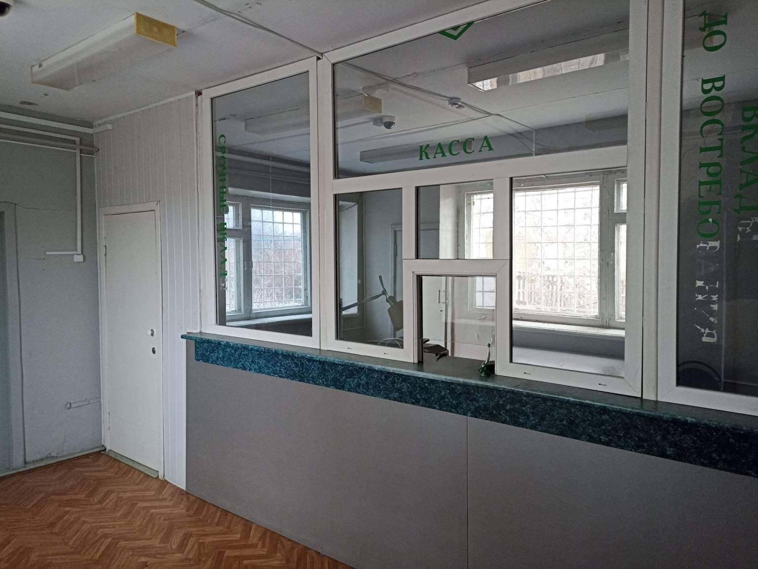 Продам торговое помещение 51.6 м.кв.