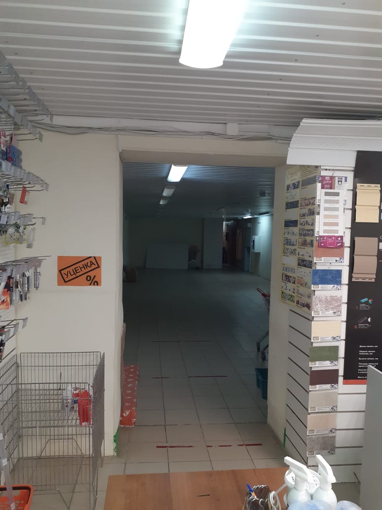 Фото: Торговое помещение 418.9 м2 в аренду test