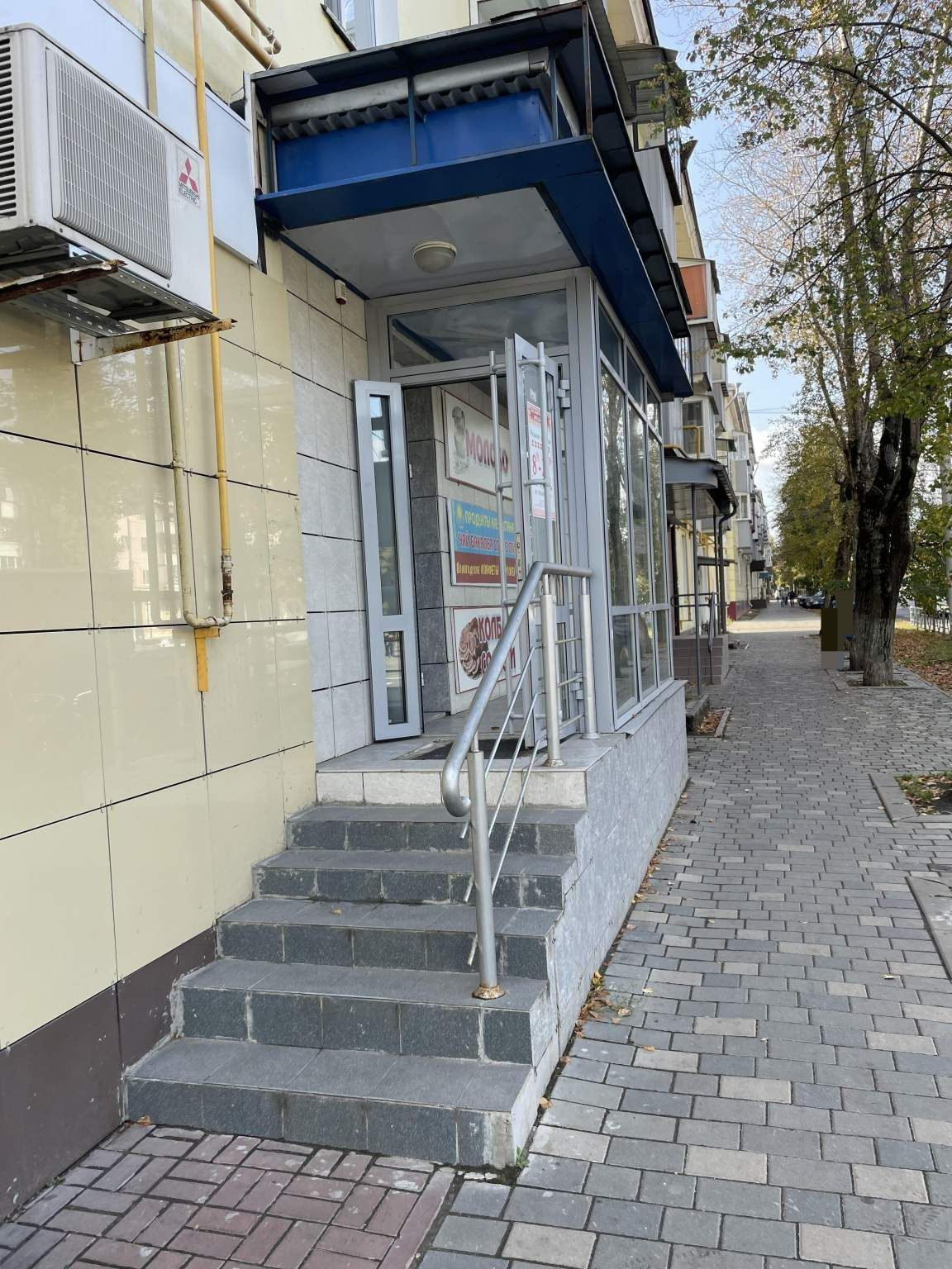 Сдам в аренду магазин 74 м.кв.