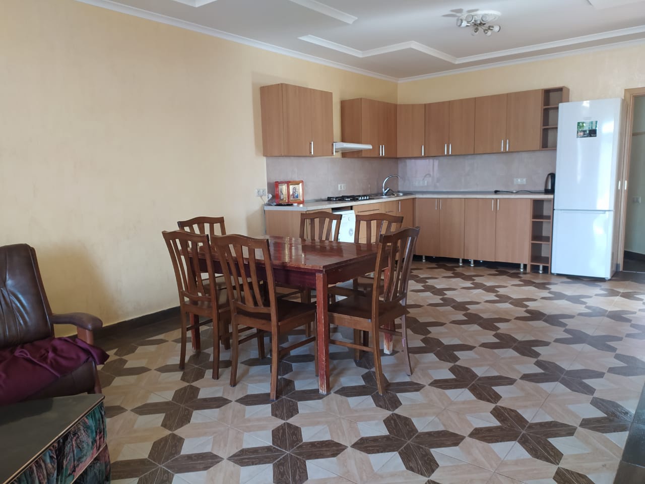 Продам помещение свободного назначения 184.7 м.кв.