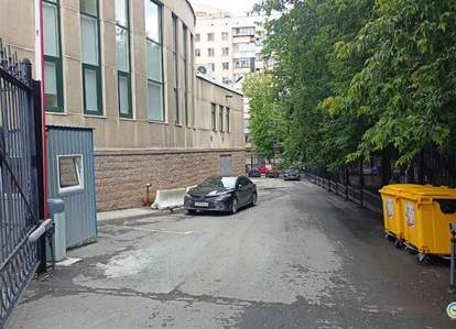Продам торговое помещение 6520.7 м.кв.