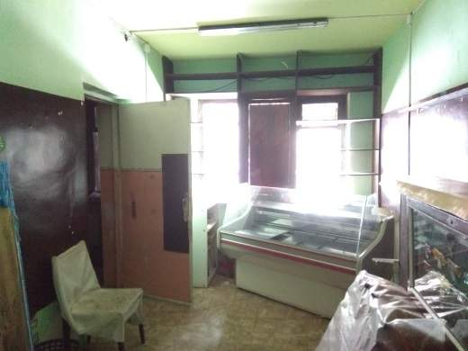 Продам торговое помещение 301.2 м.кв.