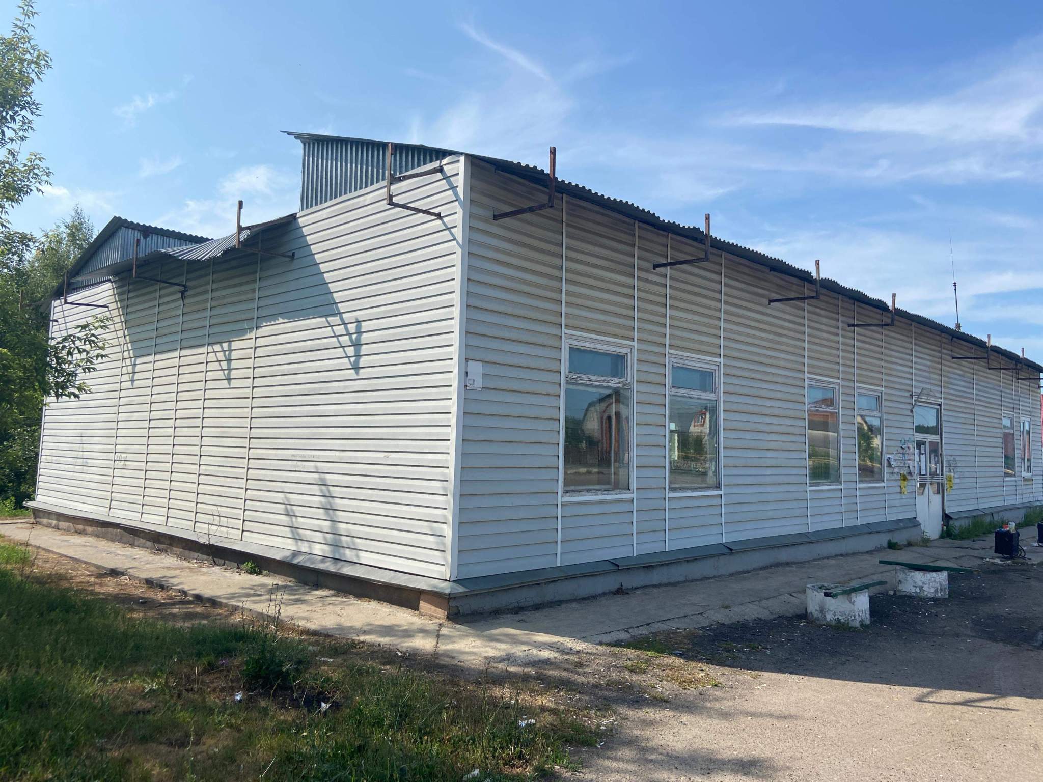 Продам торговое помещение 276.9 м.кв.