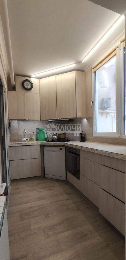 Квартира на продажу в Геленджике, Островского улица, 103А фото №3