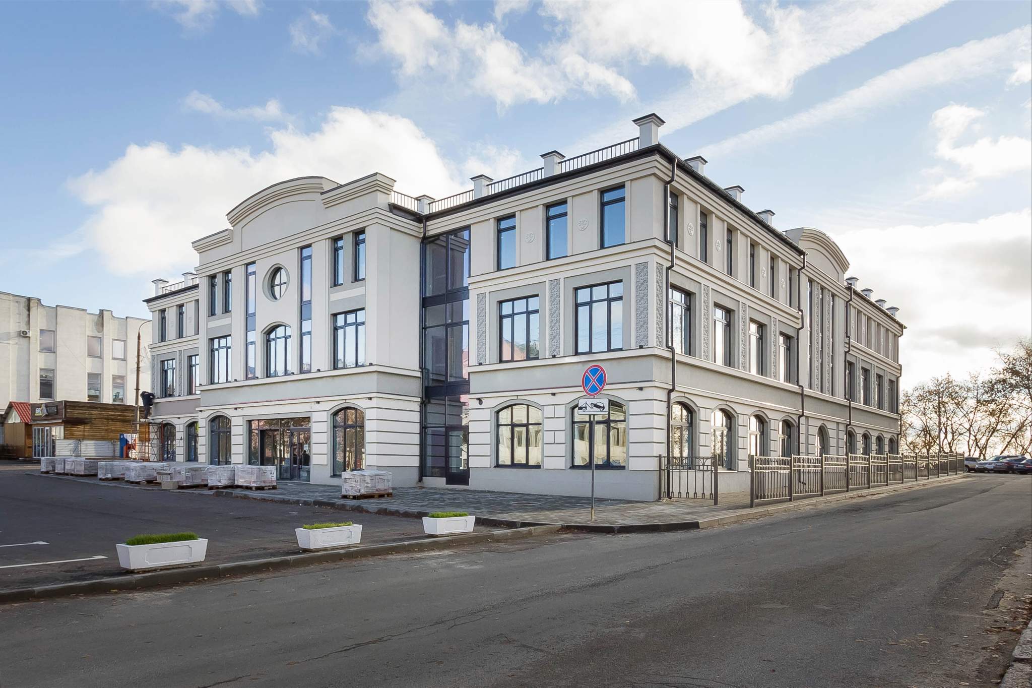 Сдам в аренду офис 156.1 м.кв.