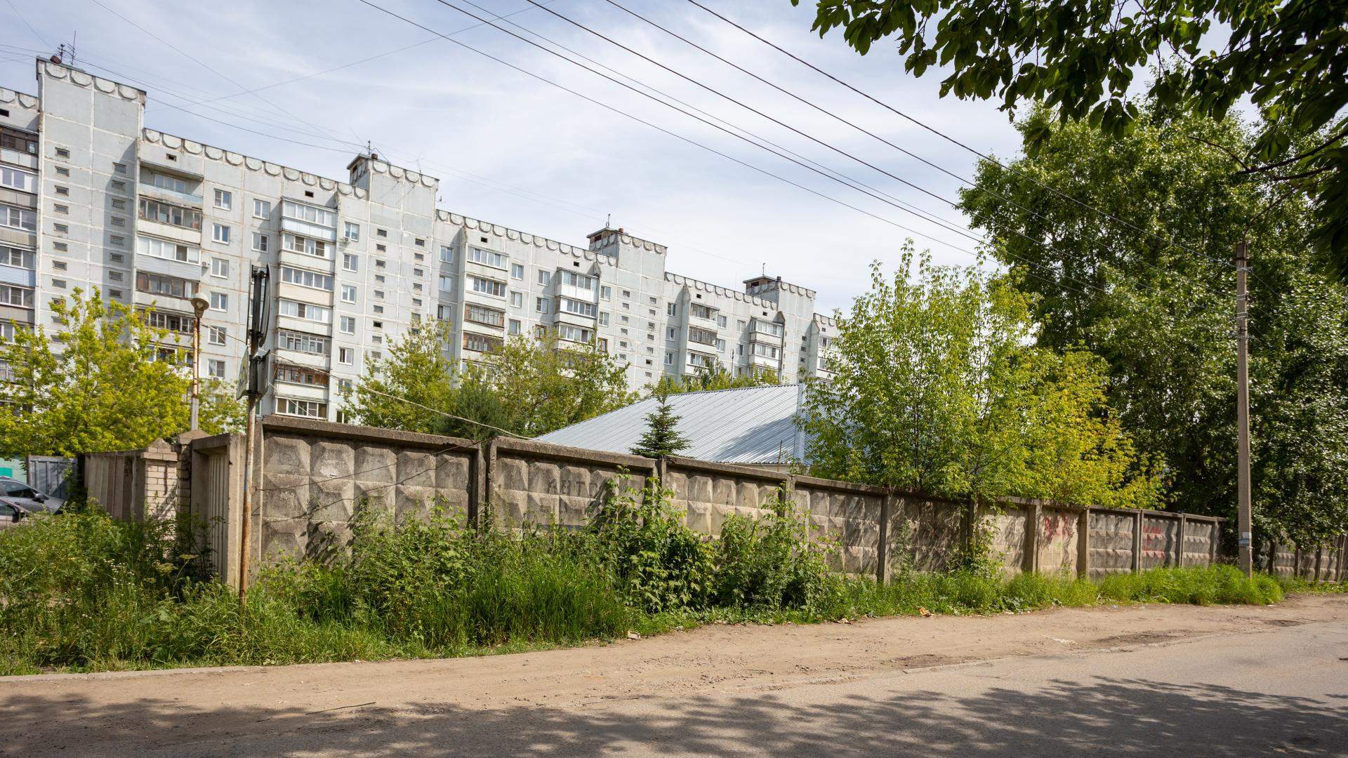 Продам торговое помещение 1981.4 м.кв.