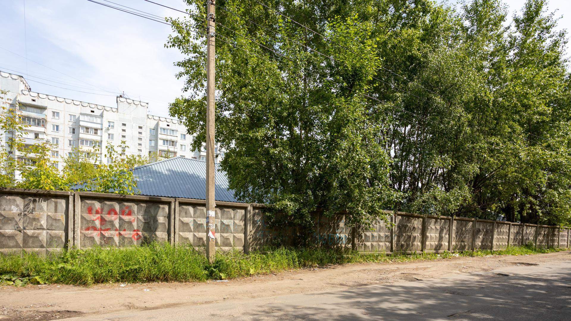 Продам торговое помещение 1981.4 м.кв.
