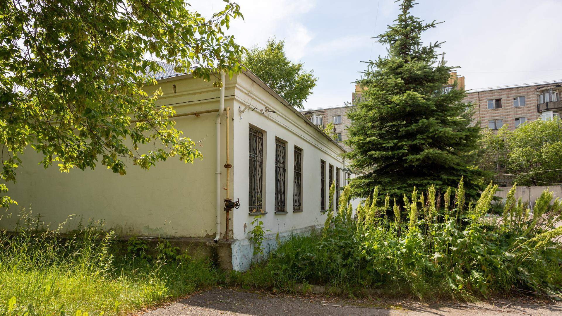 Продам торговое помещение 1981.4 м.кв.