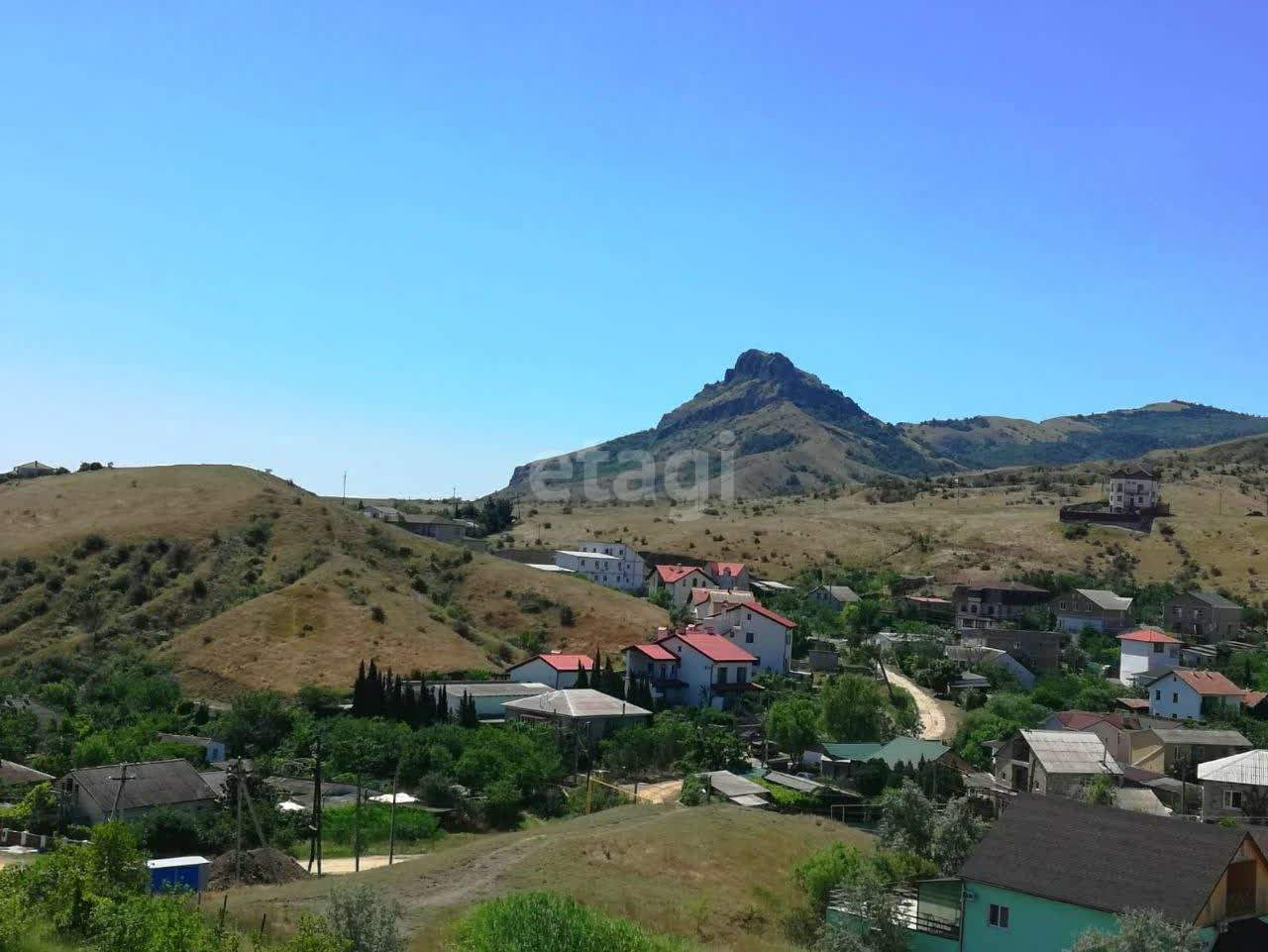 Продам земельный участок 800 м.кв.