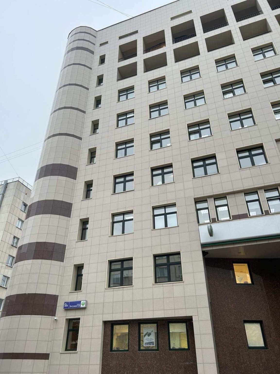 Продам торговое помещение 6520.7 м.кв.