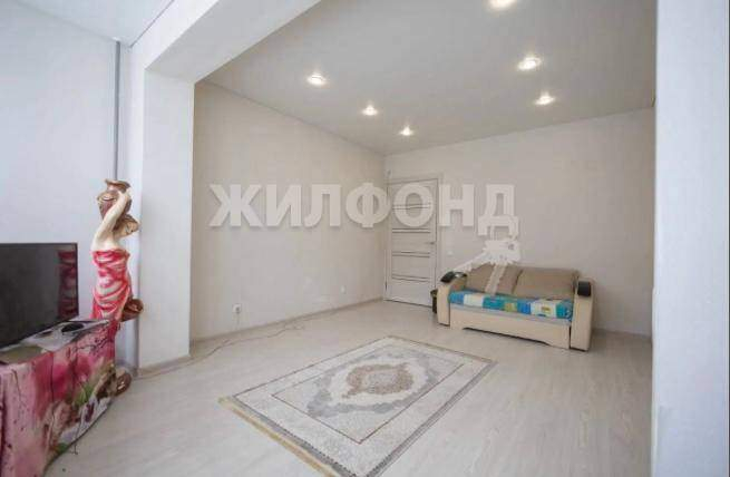 Квартира на продажу в Брянске, Льва Толстого улица, 4 фото №1