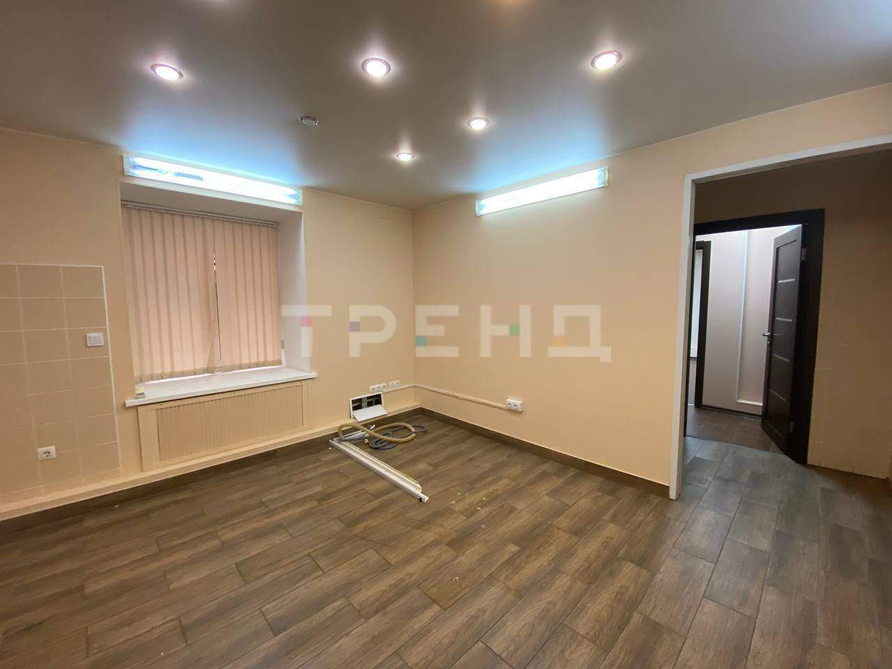 Помещение свободного назначения на продажу в Санкт-Петербурге, Невский проспект, 63 фото №2