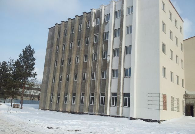 Продам торговое помещение 4000 м.кв.