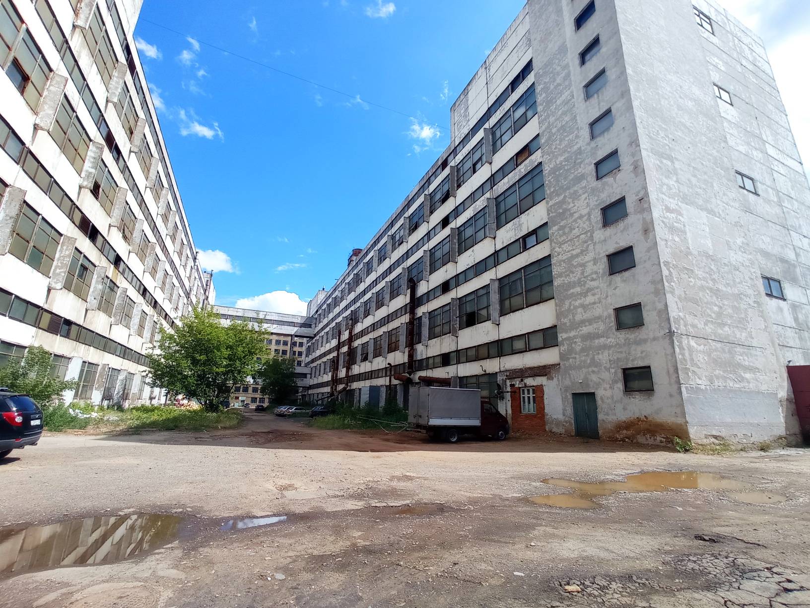 Продам торговое помещение 18825.4 м.кв.
