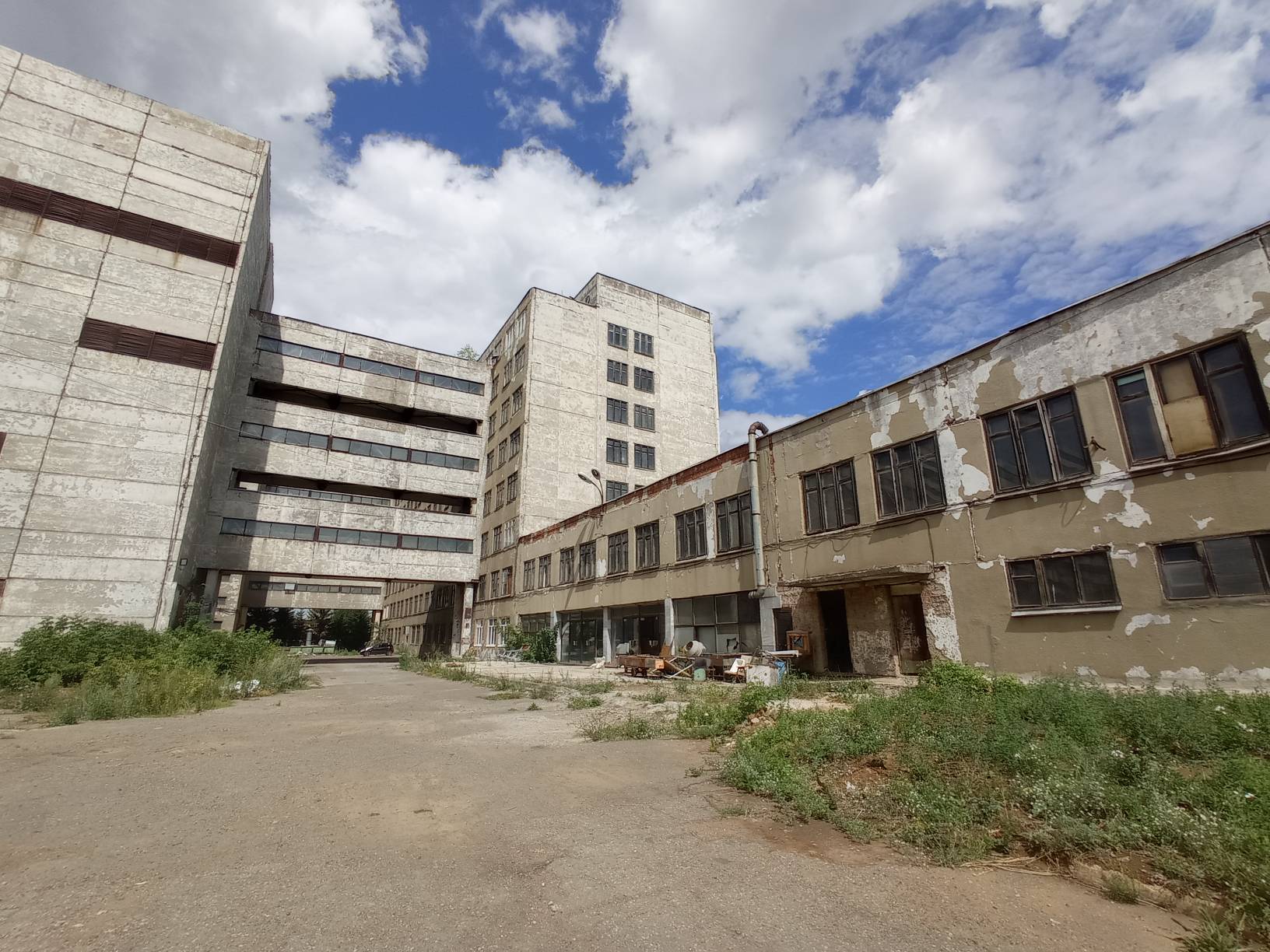 Продам торговое помещение 10336.4 м.кв.