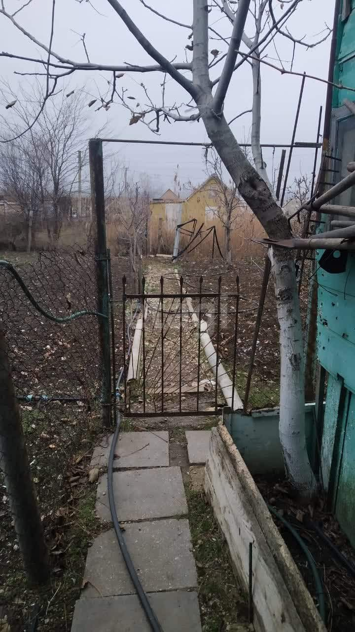 Продам земельный участок 1200 м.кв.