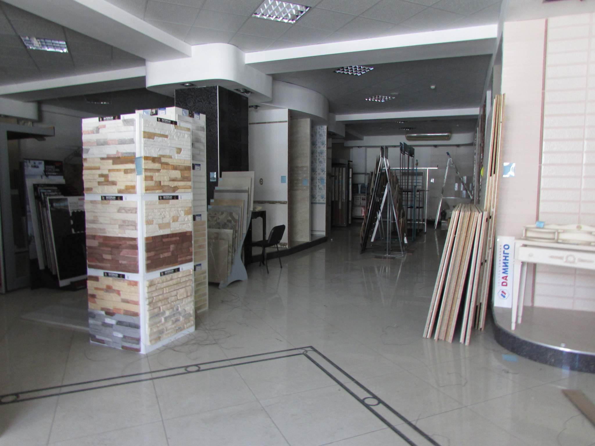 Сдам в аренду магазин 418 м.кв.