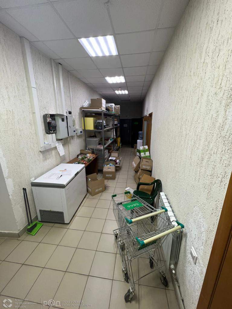 Продам магазин 299.2 м.кв.