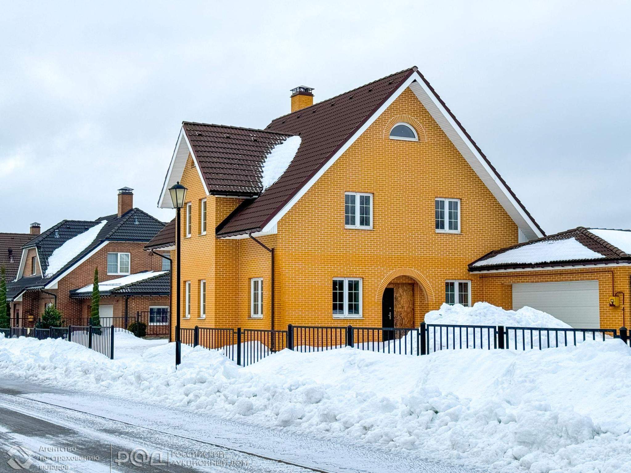 Продам торговое помещение 2275.9 м.кв.