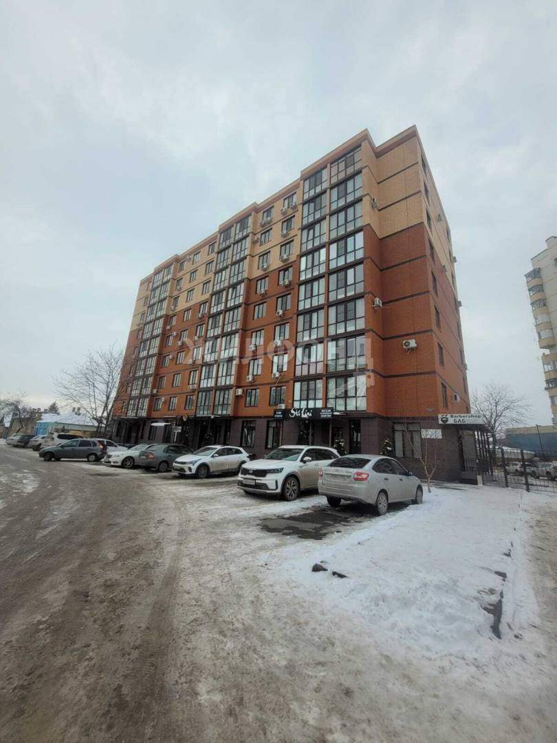 Продажа: Квартира 188.1 м², этаж 1/9, по адресу Россия, Ставропольский  край, Георгиевск, Пионерская улица, д.33 - по цене 9900000 руб. на  ПроНедвижимость