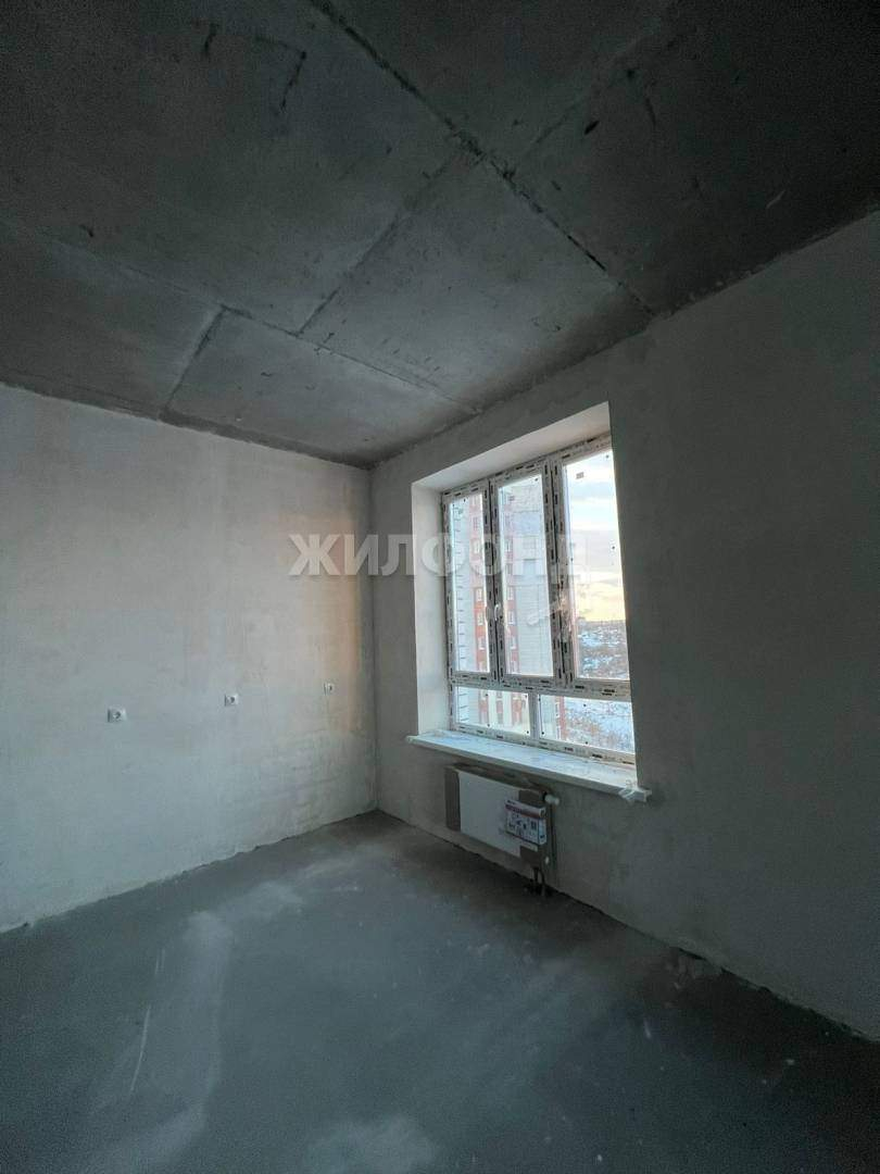 Квартира на продажу в Брянске, Счастливая улица, 3 фото №1