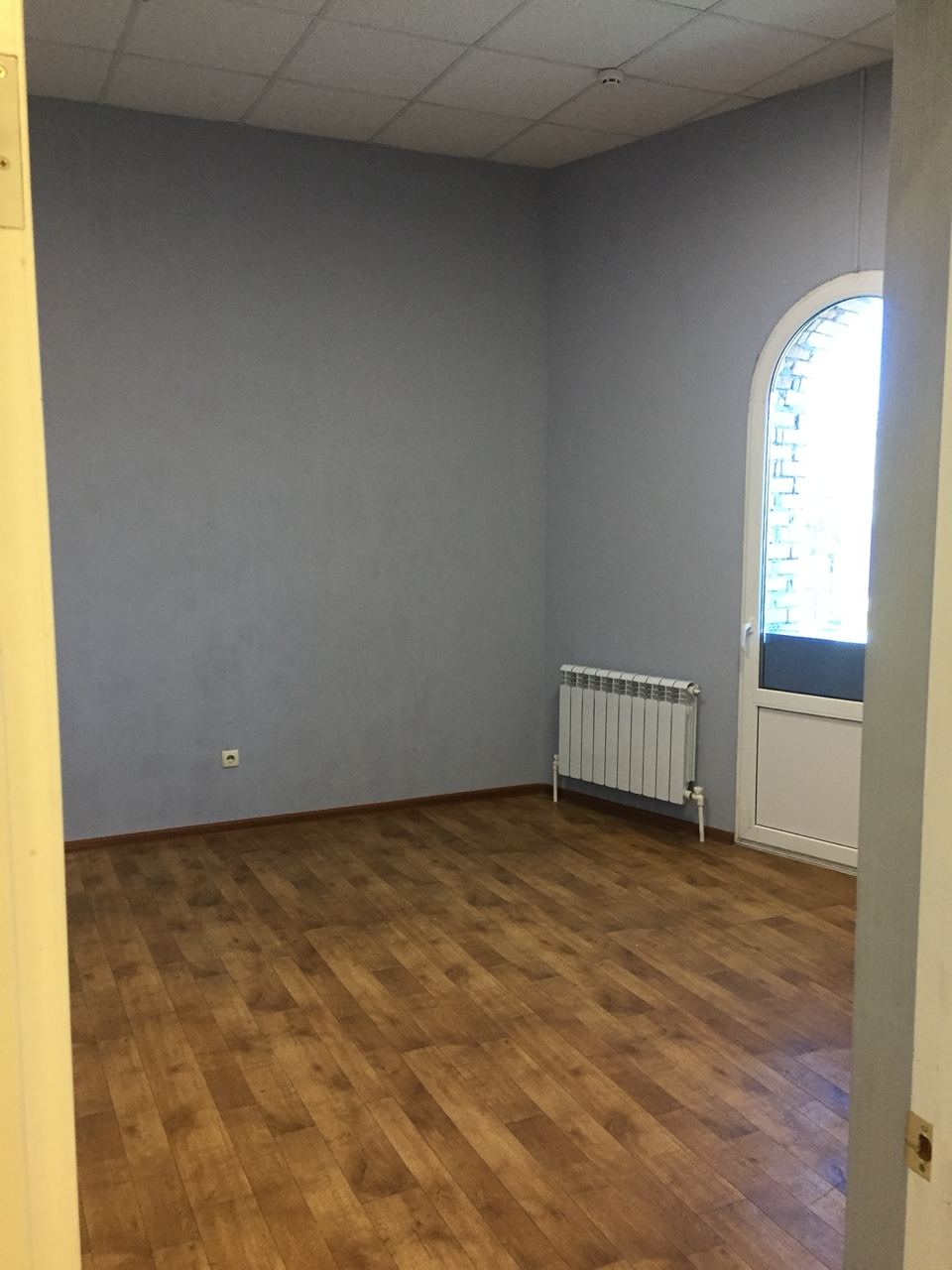 Сдам в аренду магазин 280 м.кв.