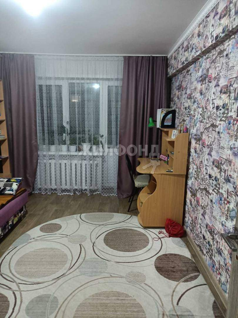 Квартира на продажу в Брянске, Авиационный переулок, 3/3 фото №1