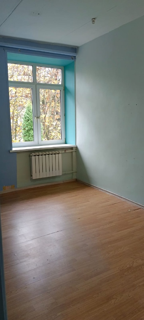 Сдам в аренду торговое помещение 675 м.кв.