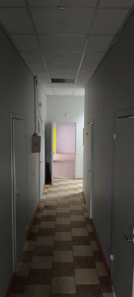 Сдам в аренду торговое помещение 675 м.кв.