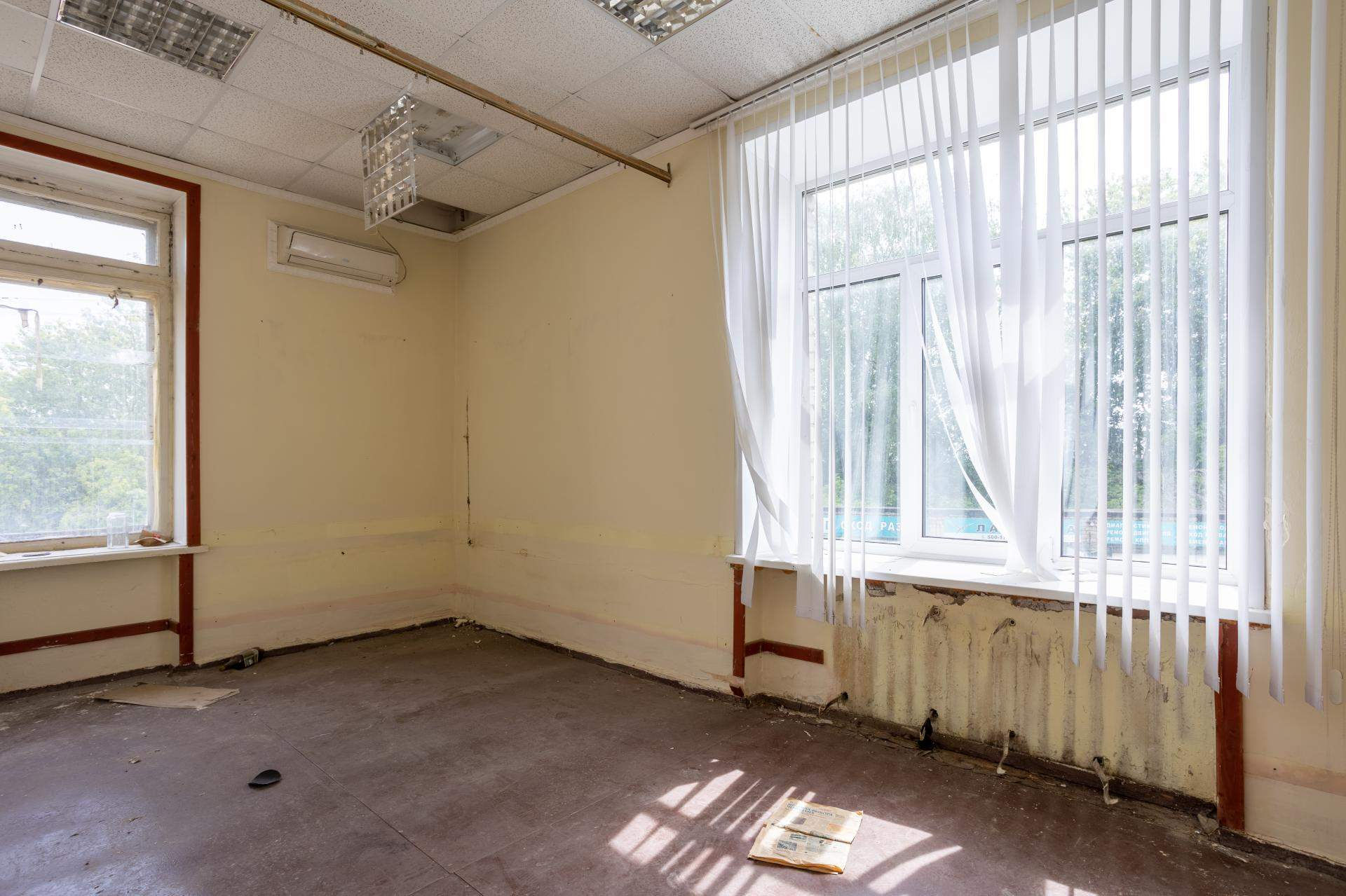 Продам торговое помещение 2133.2 м.кв.