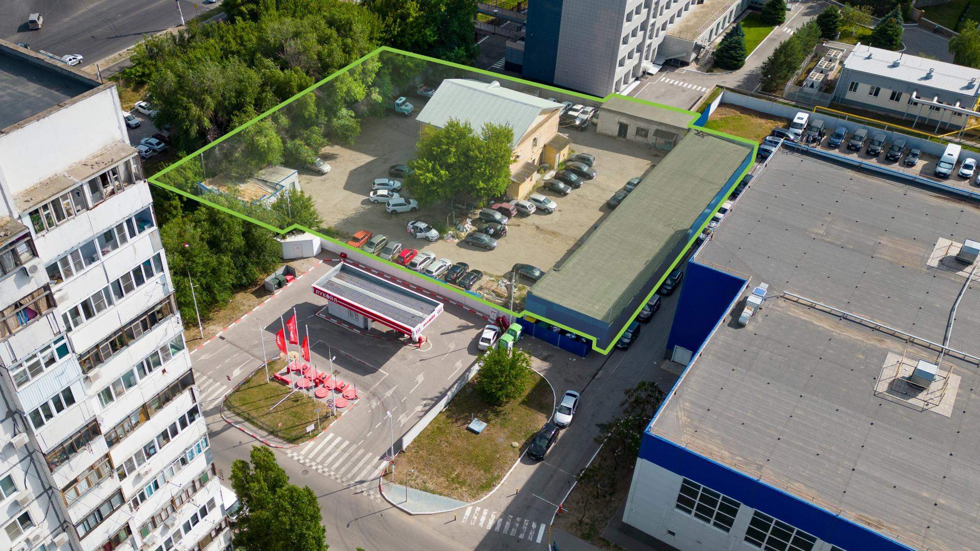 Продам торговое помещение 831 м.кв.