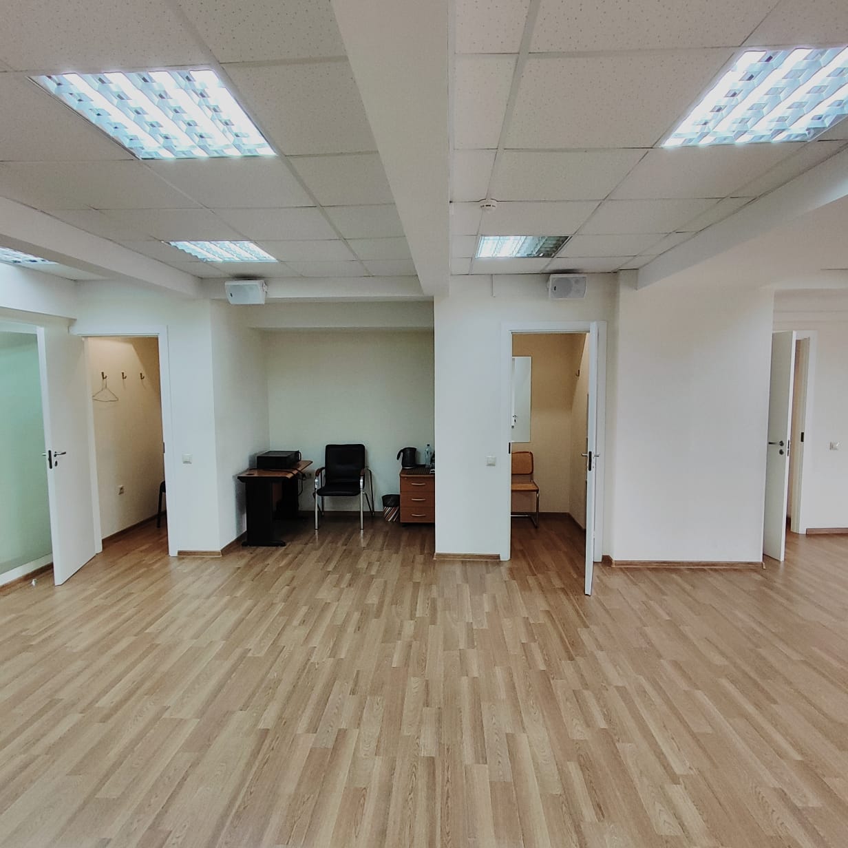 Сдам в аренду офис 92.9 м.кв.