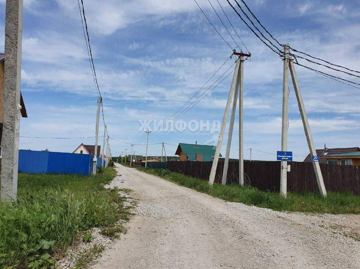 Продам земельный участок 600 м.кв.