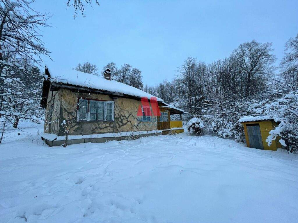 Продам земельный участок 2400 м.кв.