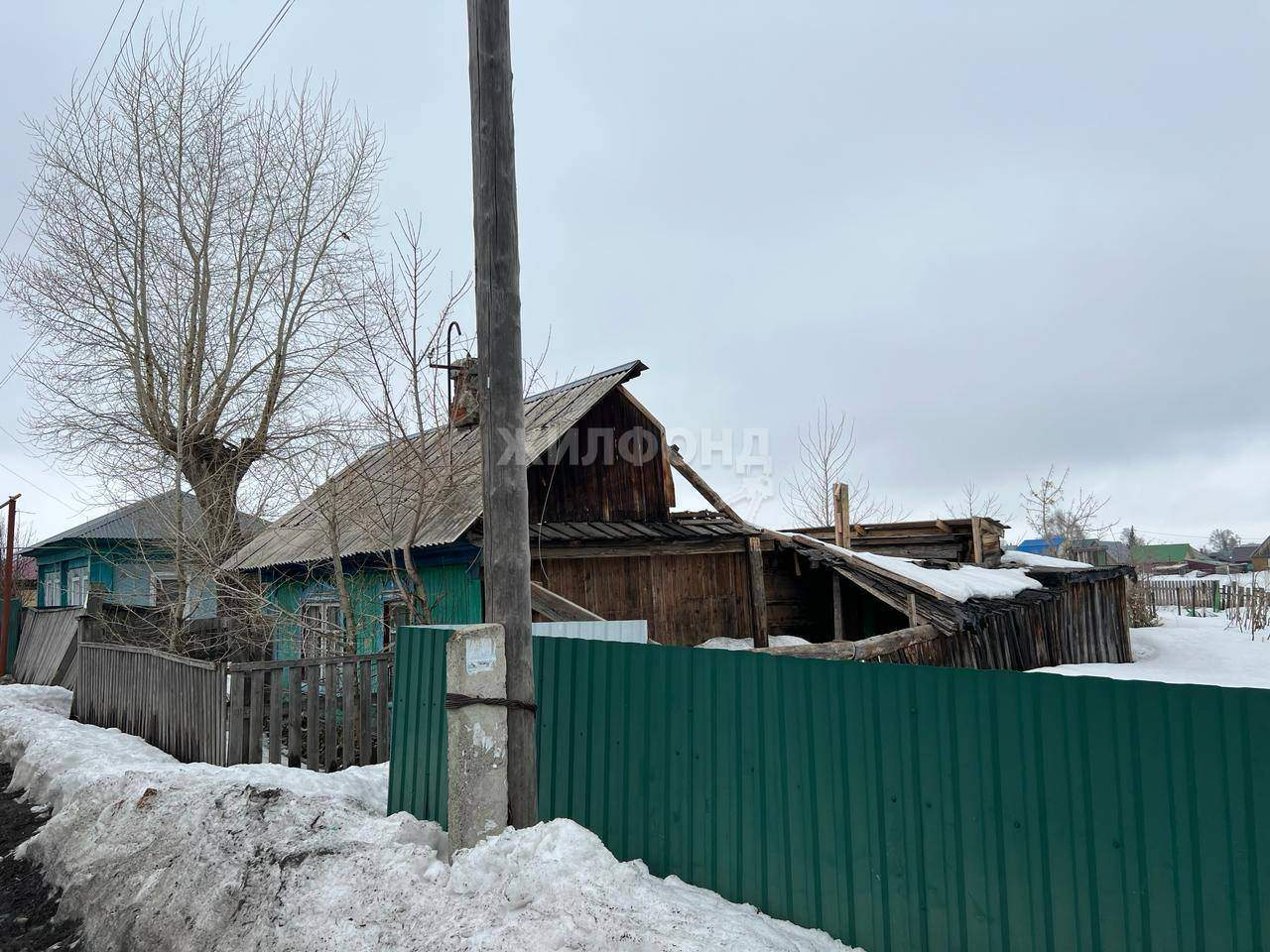 Продам земельный участок 610 м.кв.
