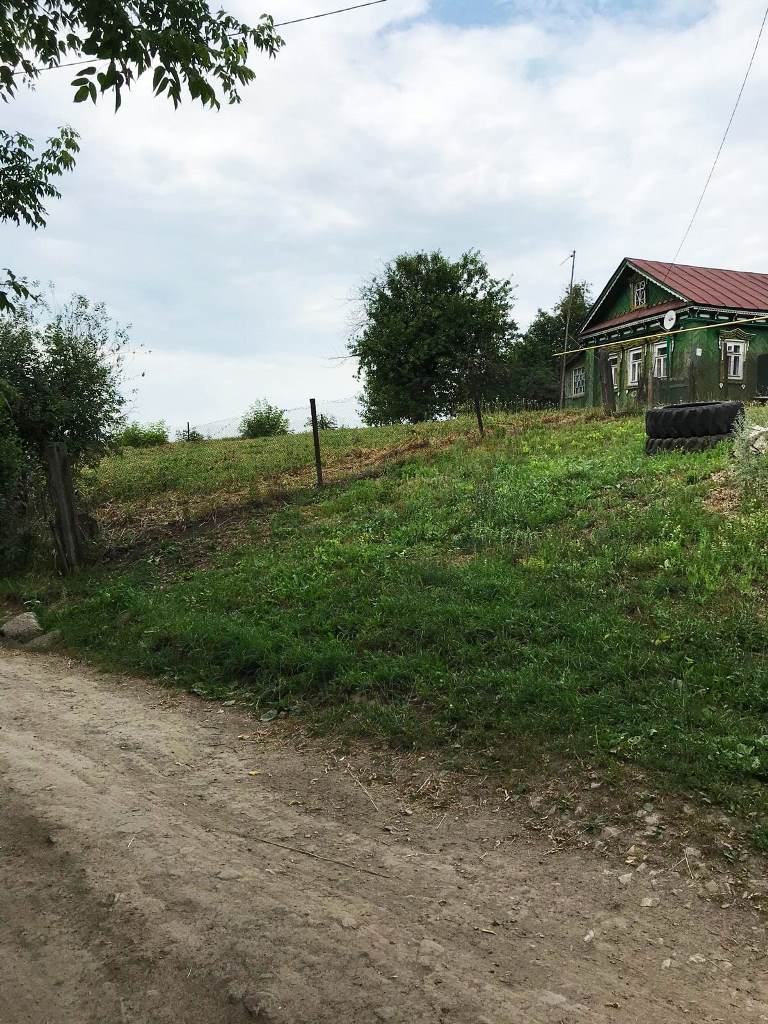 Продам земельный участок 1800 м.кв.