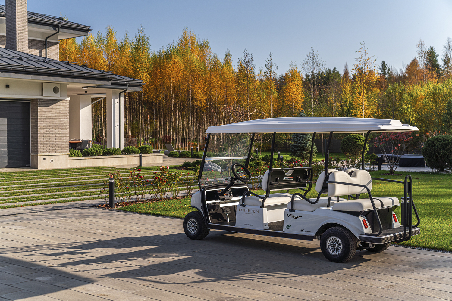 Продам земельный участок 2044 м.кв.