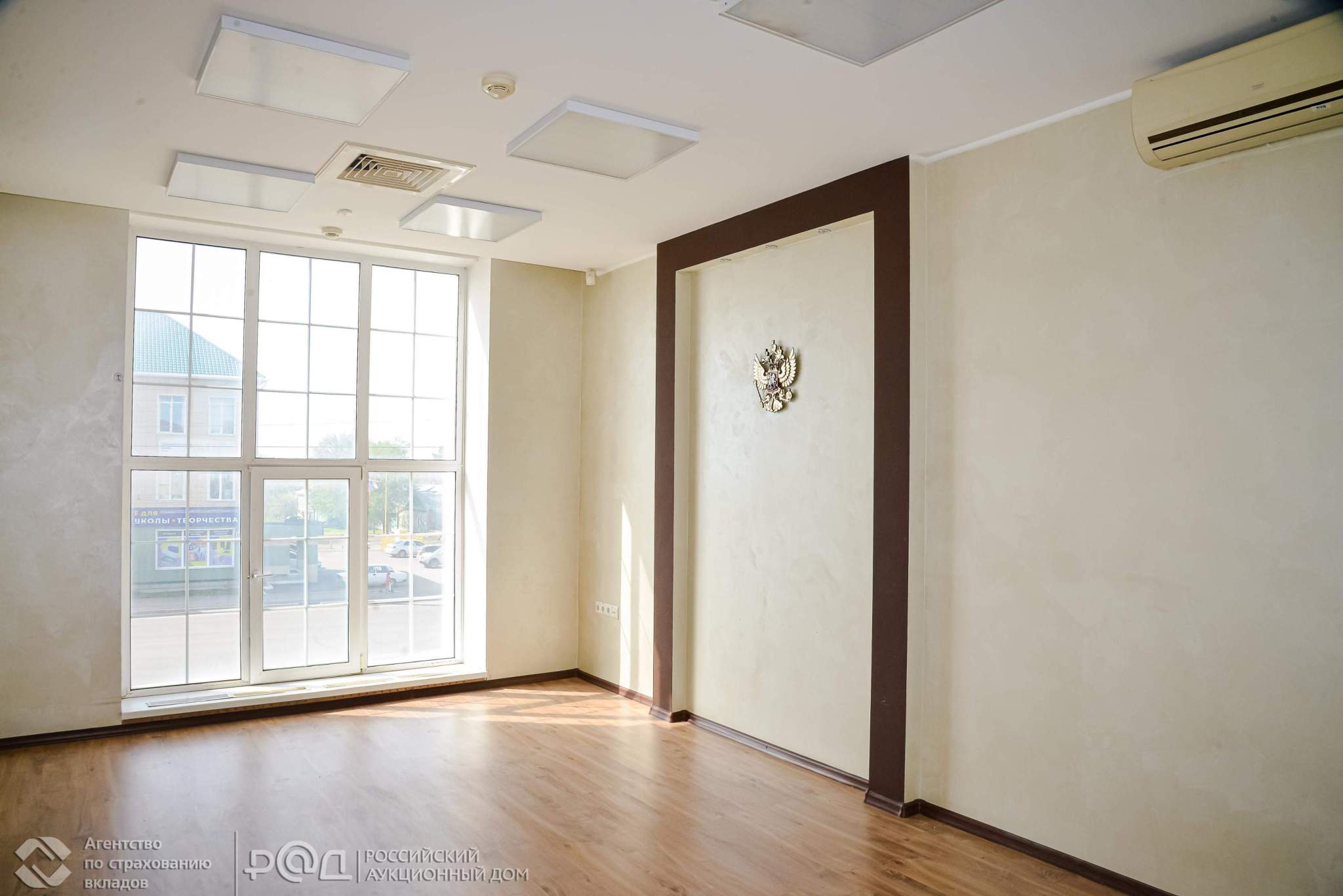 Продам торговое помещение 2286.7 м.кв.