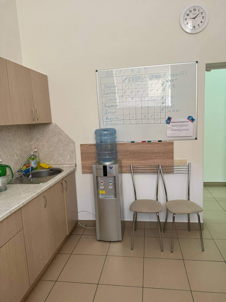 Сдам в аренду торговое помещение 325.7 м.кв.