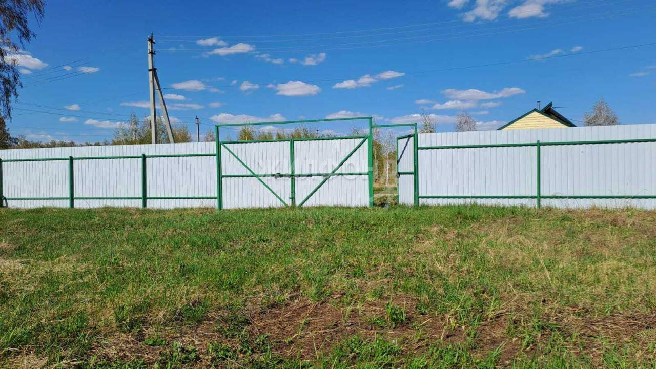 Продам земельный участок 2000 м.кв.