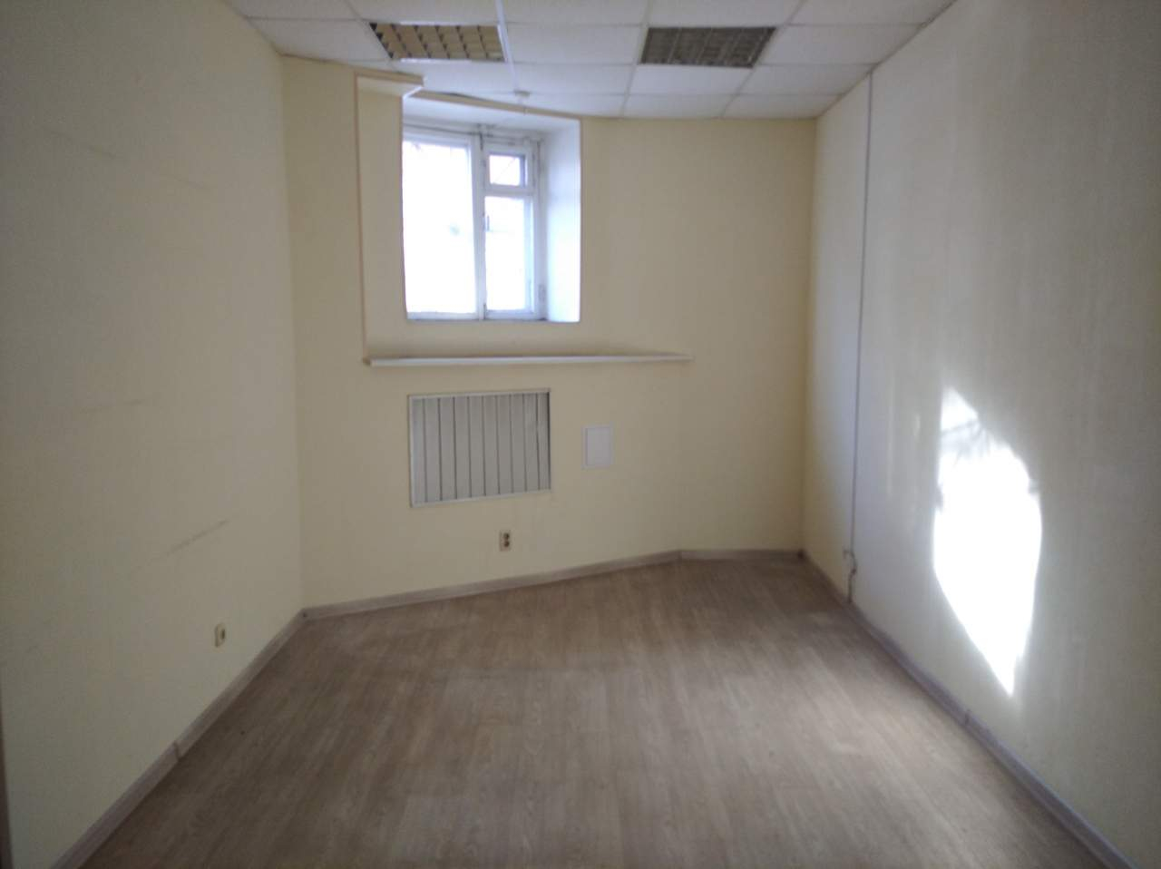 Сдам в аренду офис 15 м.кв.