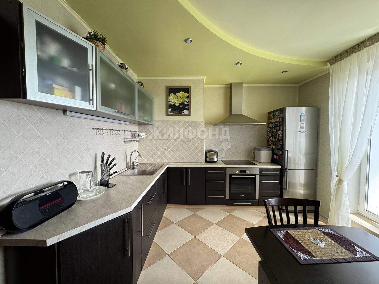 Квартира на продажу в Брянске, Красноармейская улица, 100 фото №1
