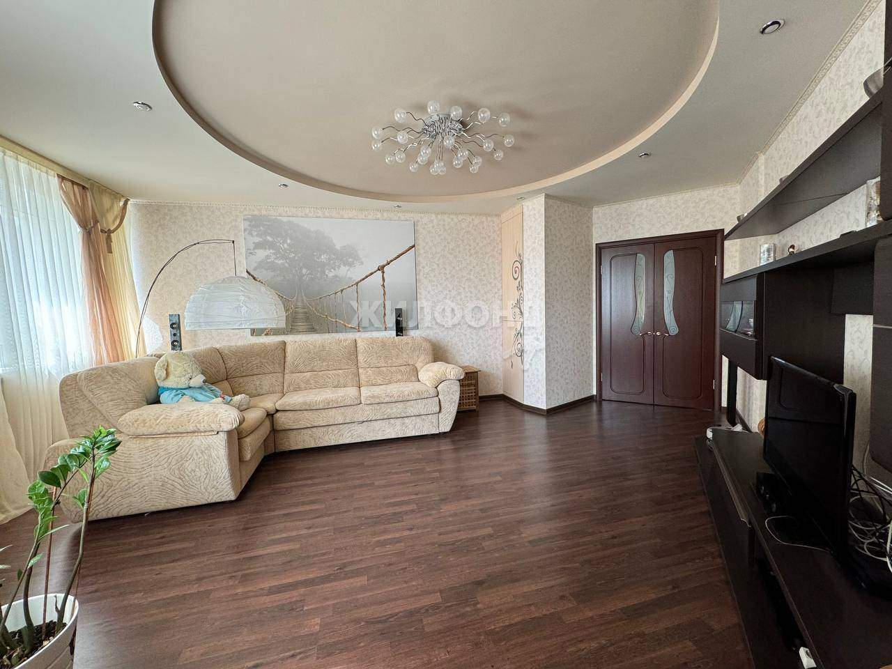 Квартира на продажу в Брянске, Красноармейская улица, 100 фото №3