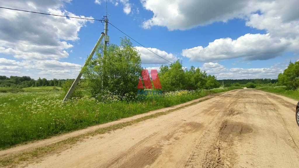 Продам земельный участок 1000 м.кв.