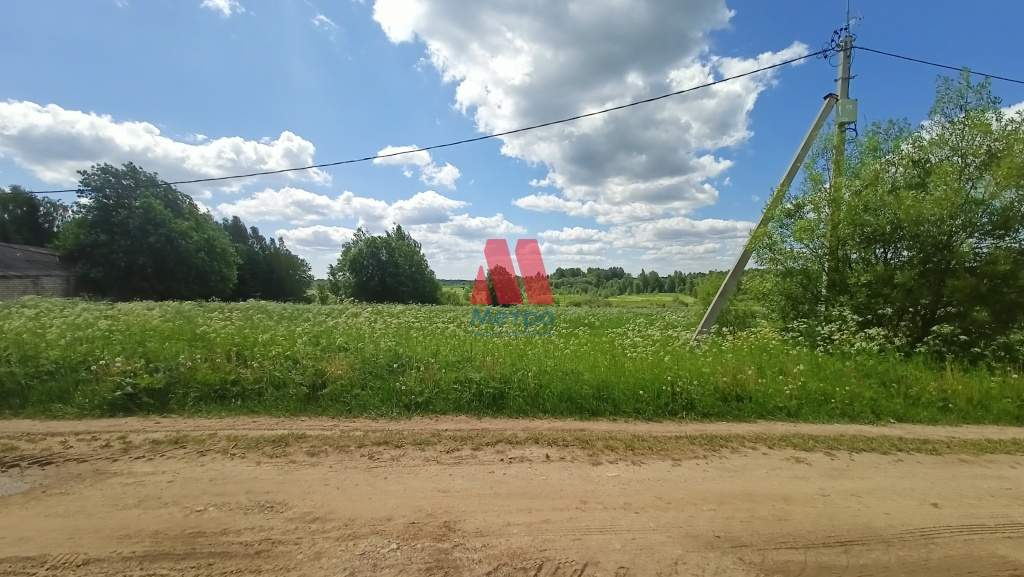 Продам земельный участок 1000 м.кв.